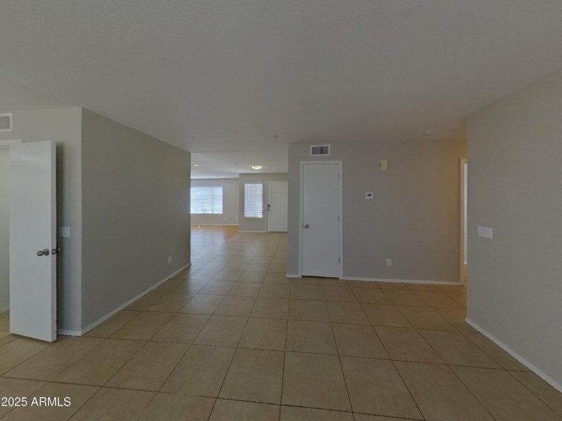 4_pc_6X0CVUgI44_VVK1CR68jR_layout_0