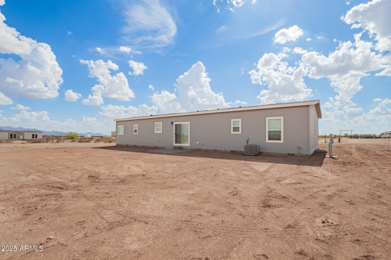 23077 W MILTON DR