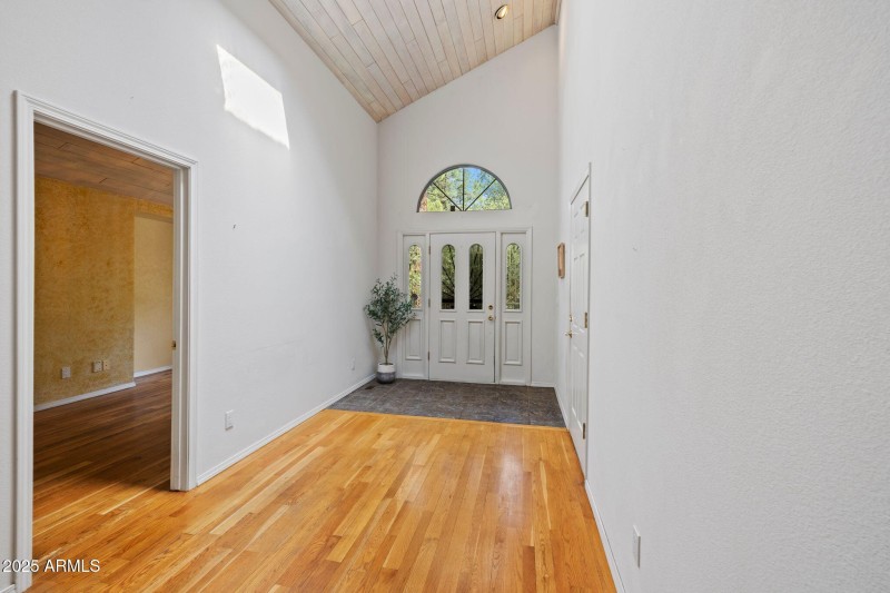 019-Front Entry