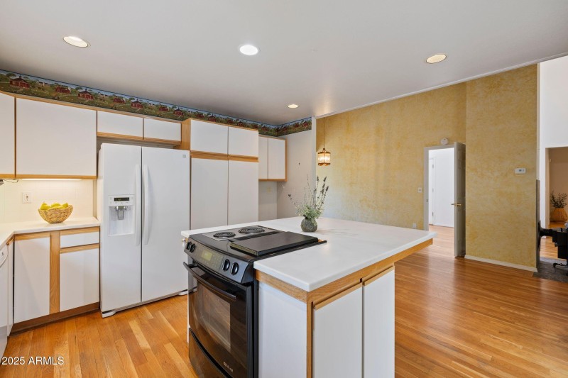 055-Kitchen