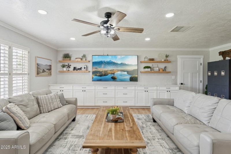 Living Room Detail