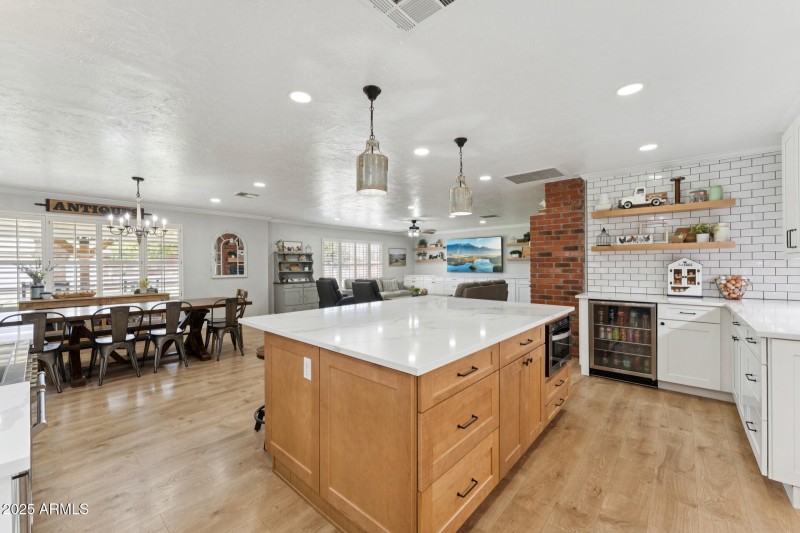 Kitchen/Dining Open Concept