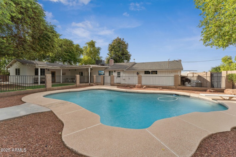 Pool/Backyard Overview