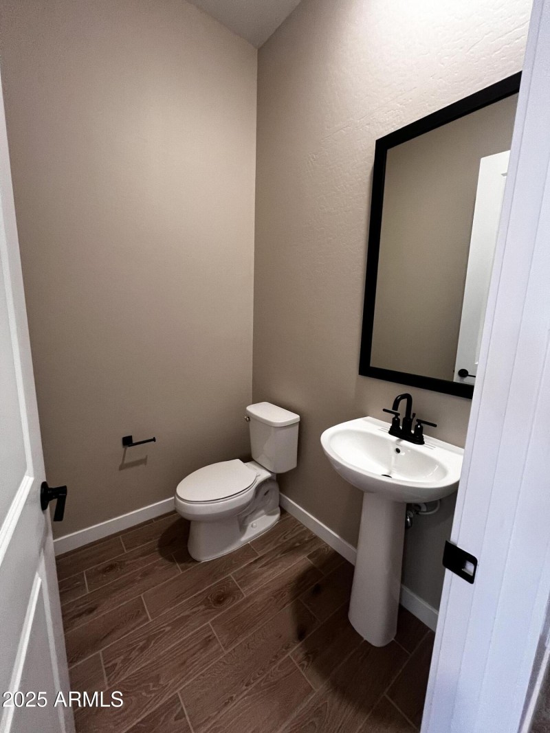 MV Lot 42 - Powder Room