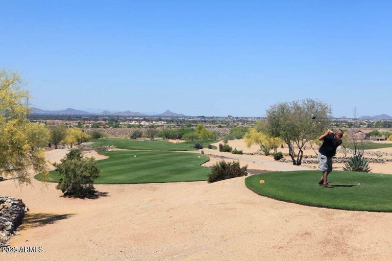 14 1st Tee Box