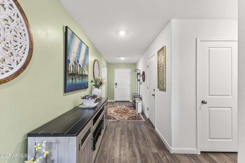 Hallway/Entry