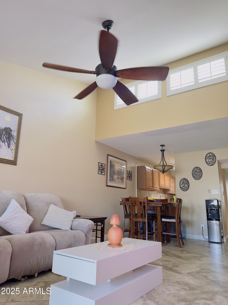 Living room 3