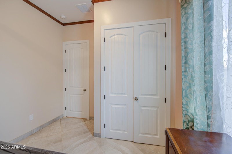 Bedroom 2-pic 2