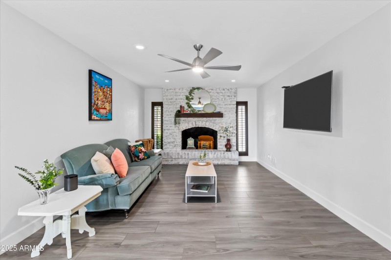Living room 2 w/ fireplace