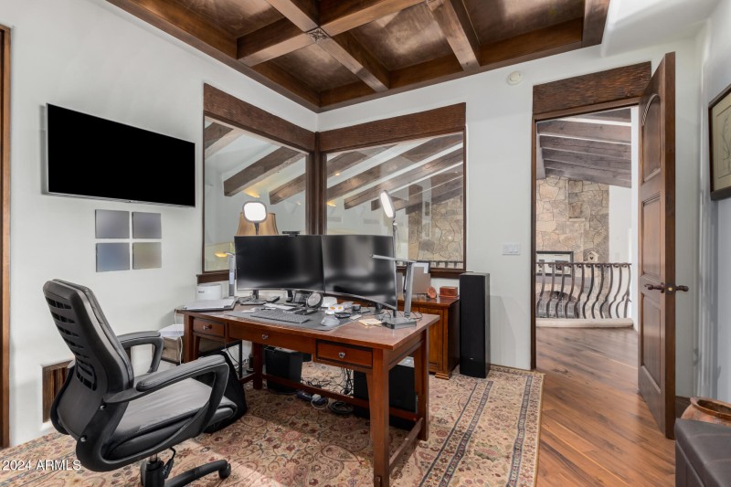 Office/Bedroom 4
