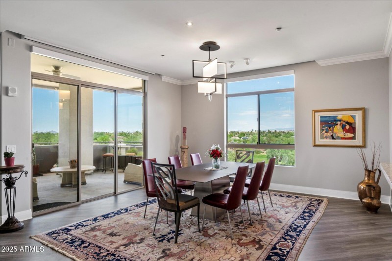 Formal Dining