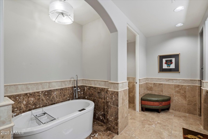 Tub