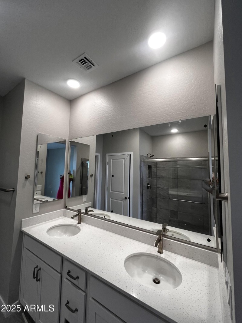 MV Lot 43 - Primary Bathroom