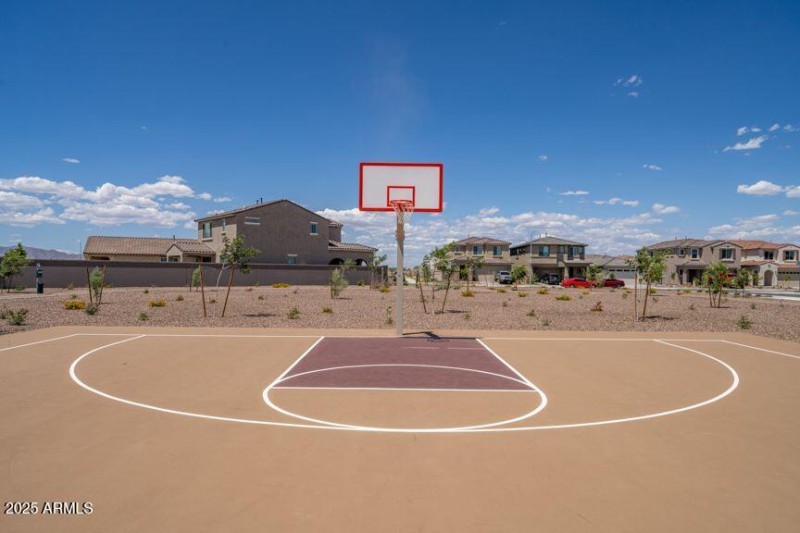 Allen Ranches Basketball court (1)