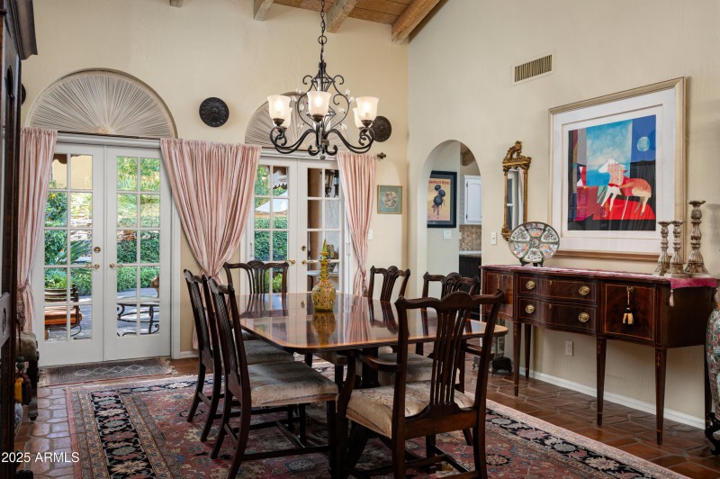 Formal Dining