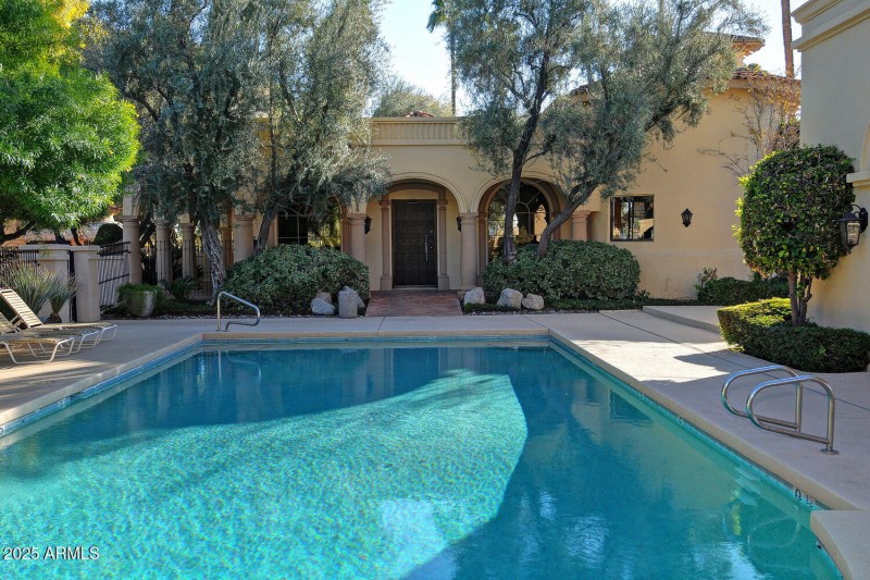 Pool - Club House