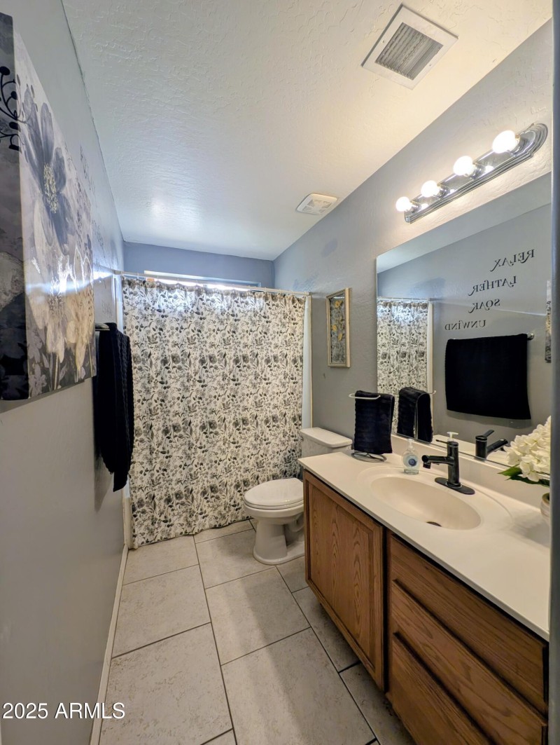 PXL_20250724_010937414~2