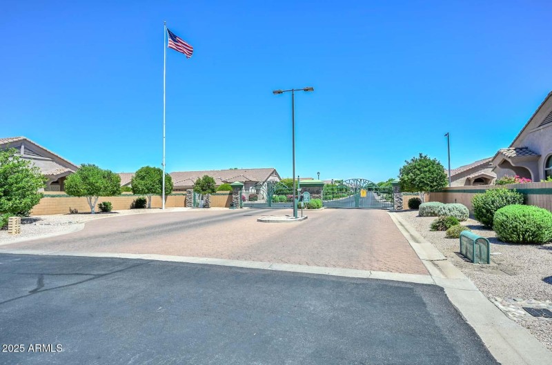 Verde Groves-Gated Community