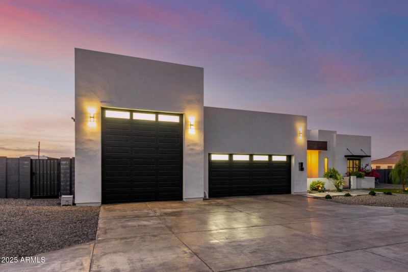 GARAGES
