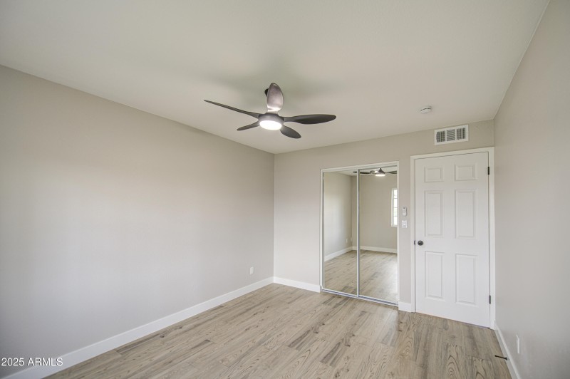 Bedroom 2-pic 2