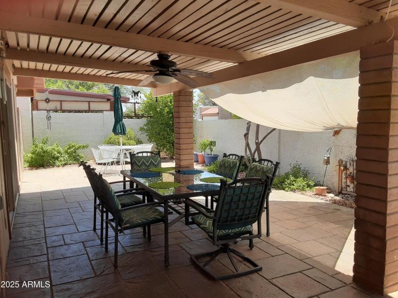 22-CoveredPatio