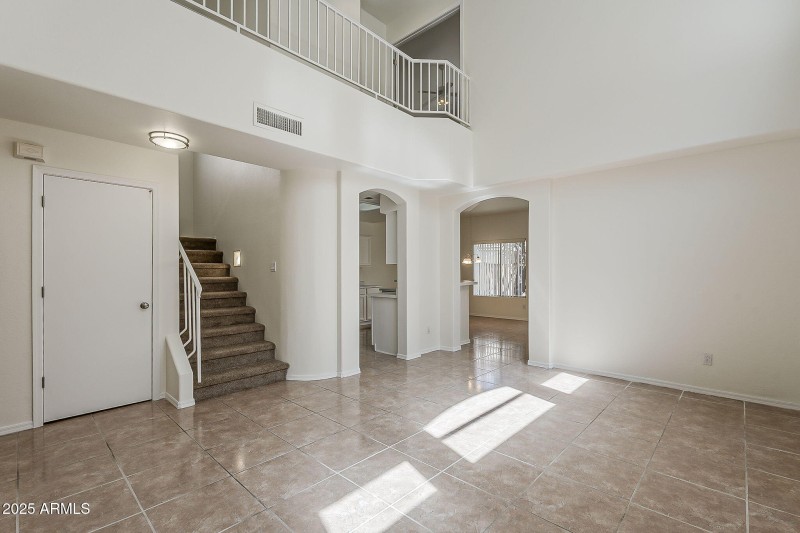 5-web-or-mls-Renee-5