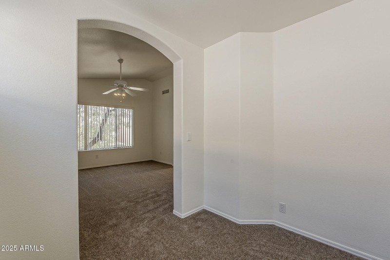 25-web-or-mls-Renee-25