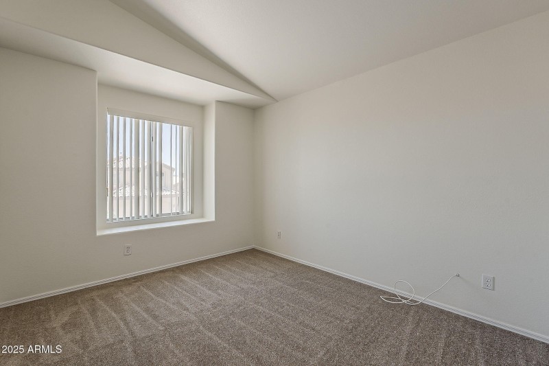 31-web-or-mls-Renee-31