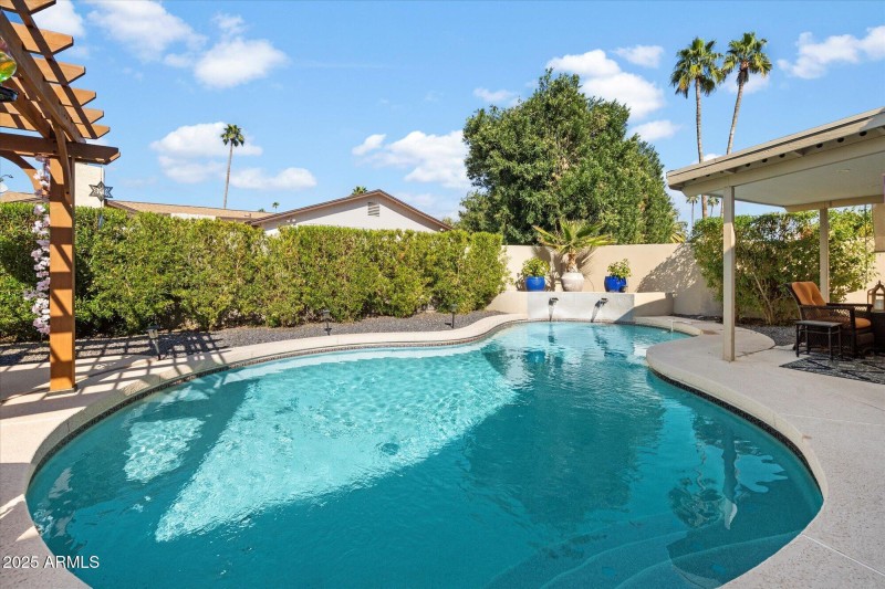 31 Sparkling Pool 30-80410053
