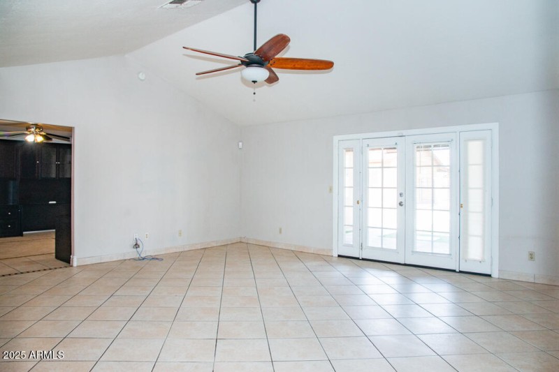1 LivingRoom-1