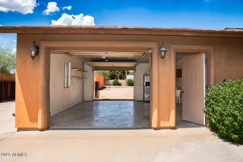 Guest Garage-1