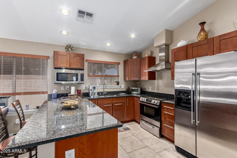 10 Kitchen