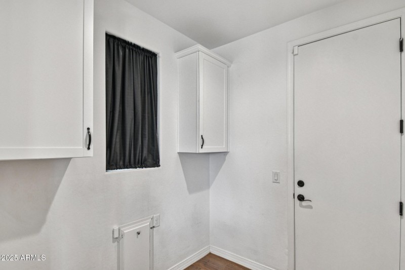 23-web-or-mls-E Joelle Dr-S2407-021