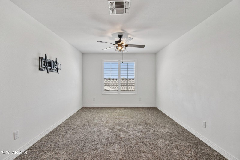 37-web-or-mls-E Joelle Dr-S2407-035