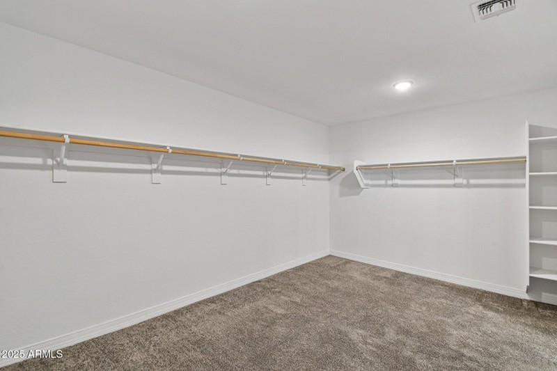 45-web-or-mls-E Joelle Dr-S2407-043