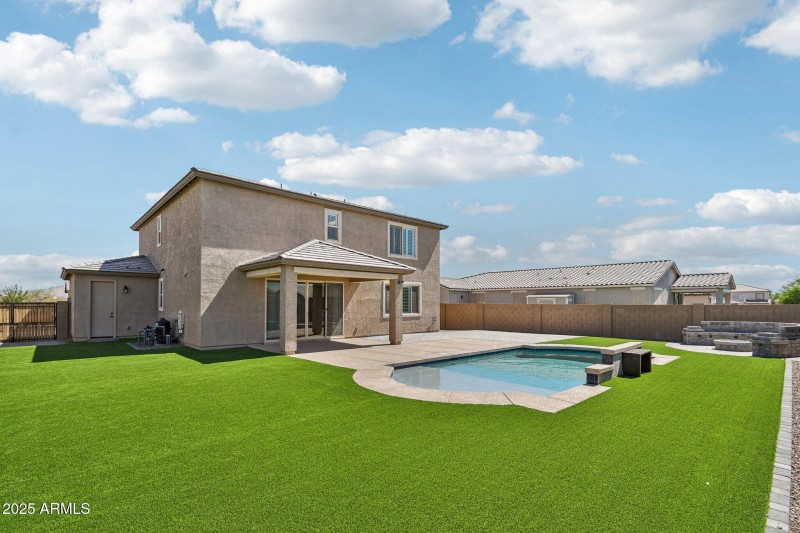 64-web-or-mls-E Joelle Dr-S2407-062