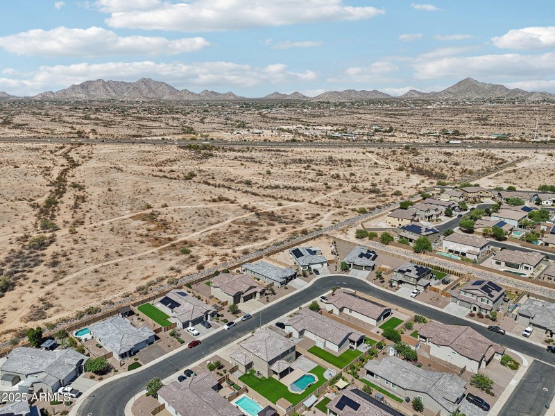 79-web-or-mls-E Joelle Dr-S2407-077