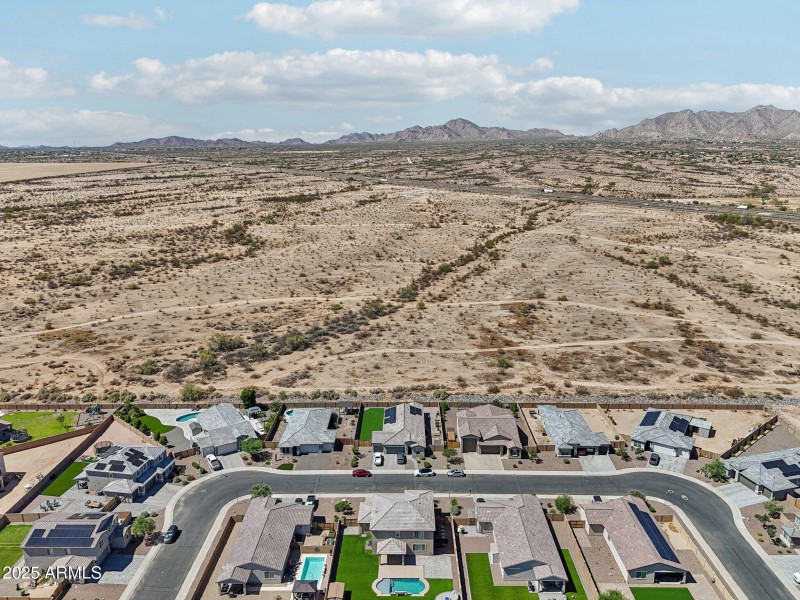 80-web-or-mls-E Joelle Dr-S2407-078