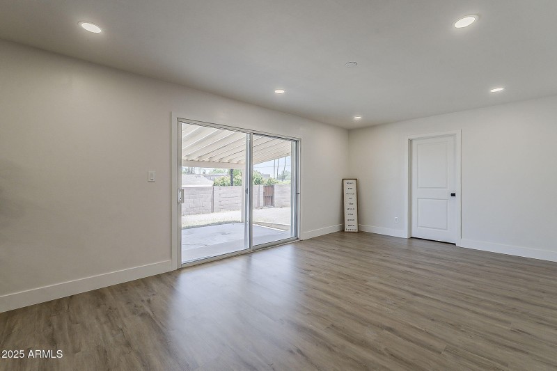 10-web-or-mls-Gene Ave-10