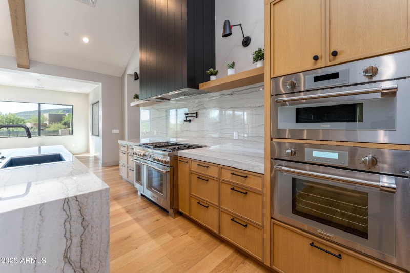 Chef's kitchen