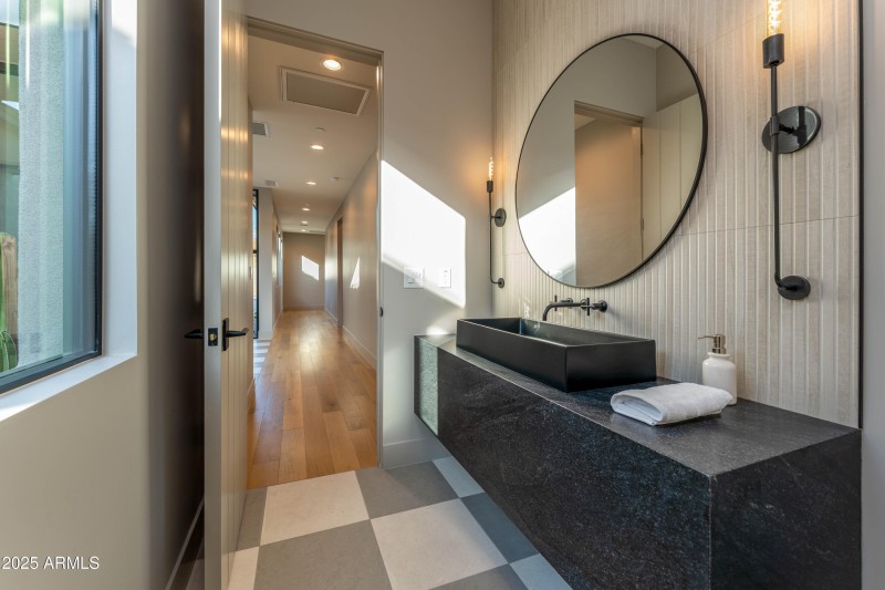 Powder room
