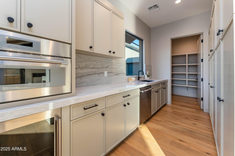 Buttlers pantry