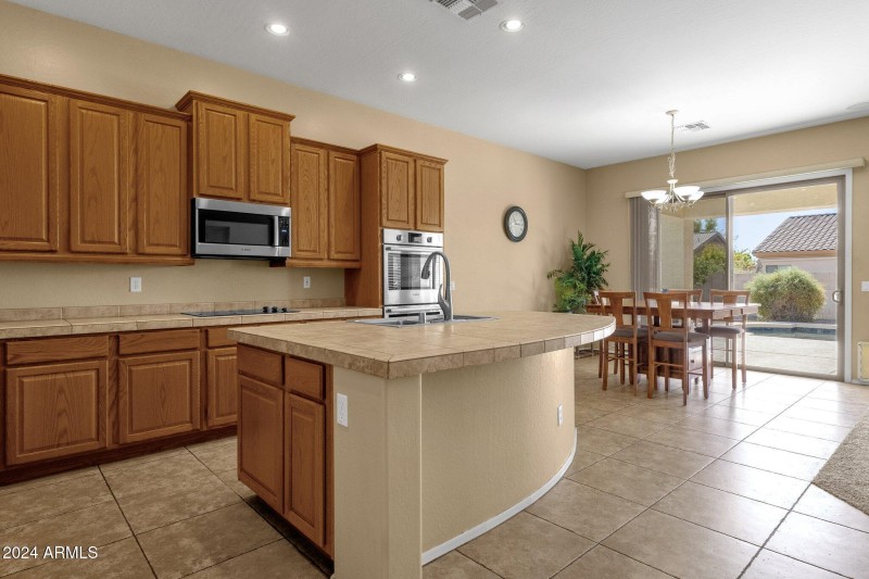 Kitchen 1