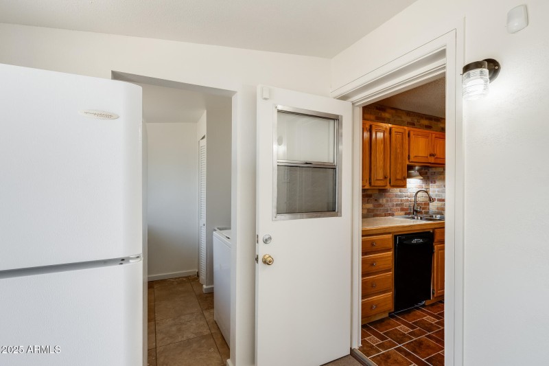 Bonus Area/Laundry