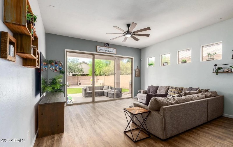 Family Room Jourdyn Wigg