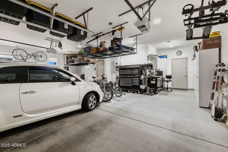 24-Garage Interior - Copy