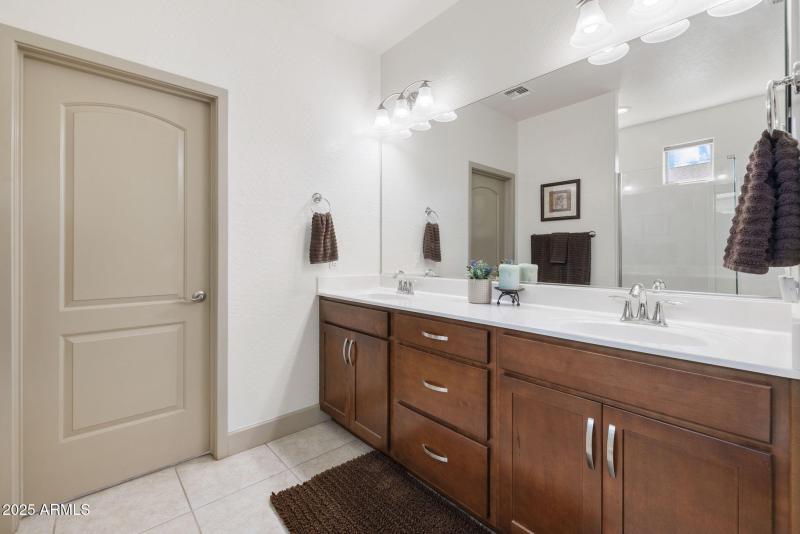 14-Primary Bathroom_1 - Copy