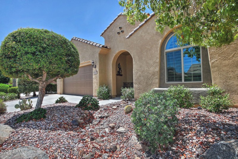 7465 W Noble Pr Wy Florence AZ-large-002