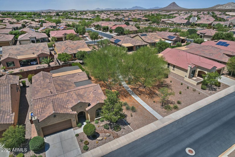 7465 W Noble Pr Wy Florence AZ-large-003