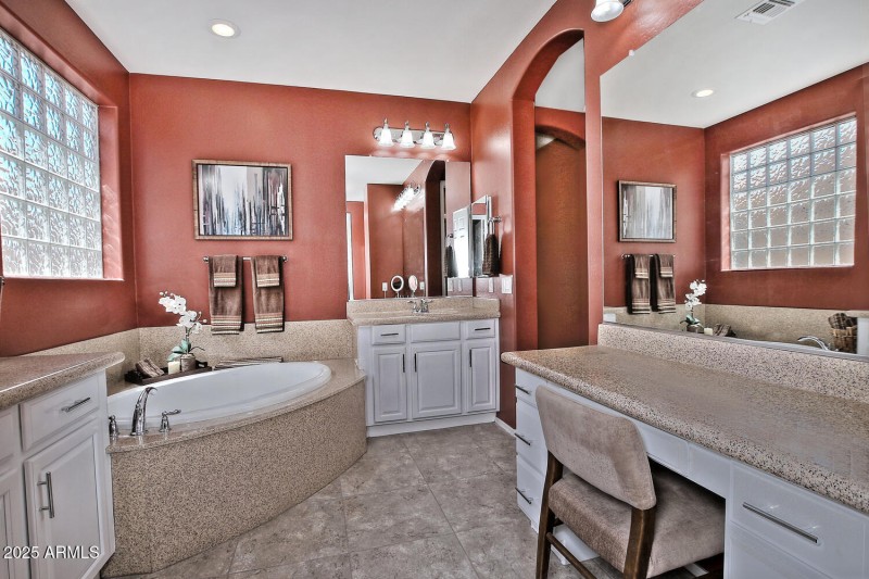 7465 W Noble Pr Wy Florence AZ-large-033